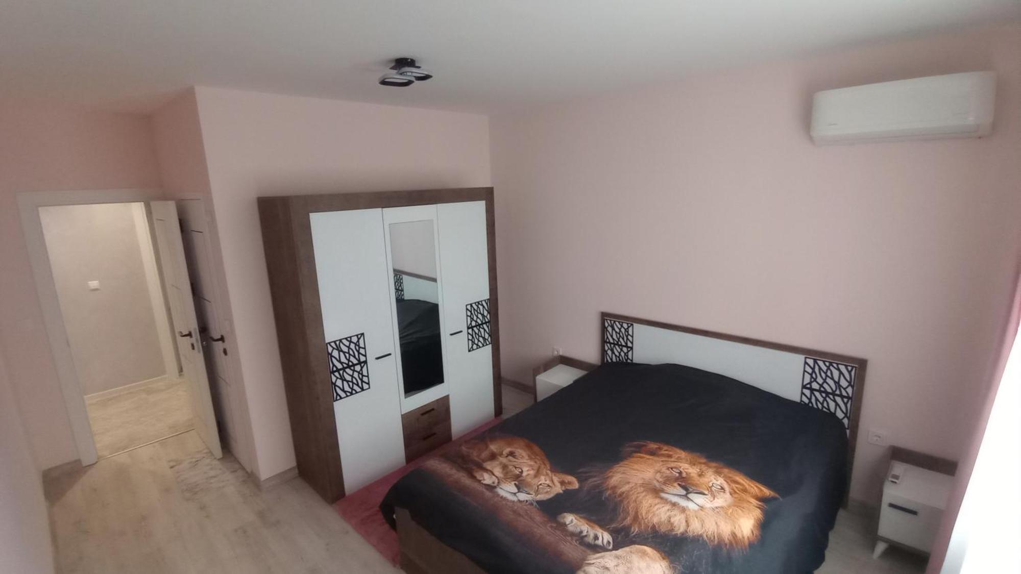 וארנה Cosy Apartment מראה חיצוני תמונה