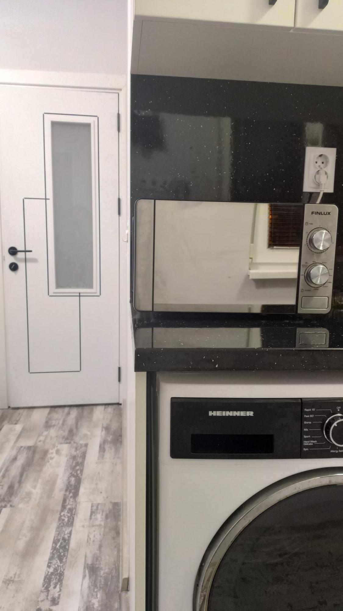 וארנה Cosy Apartment מראה חיצוני תמונה