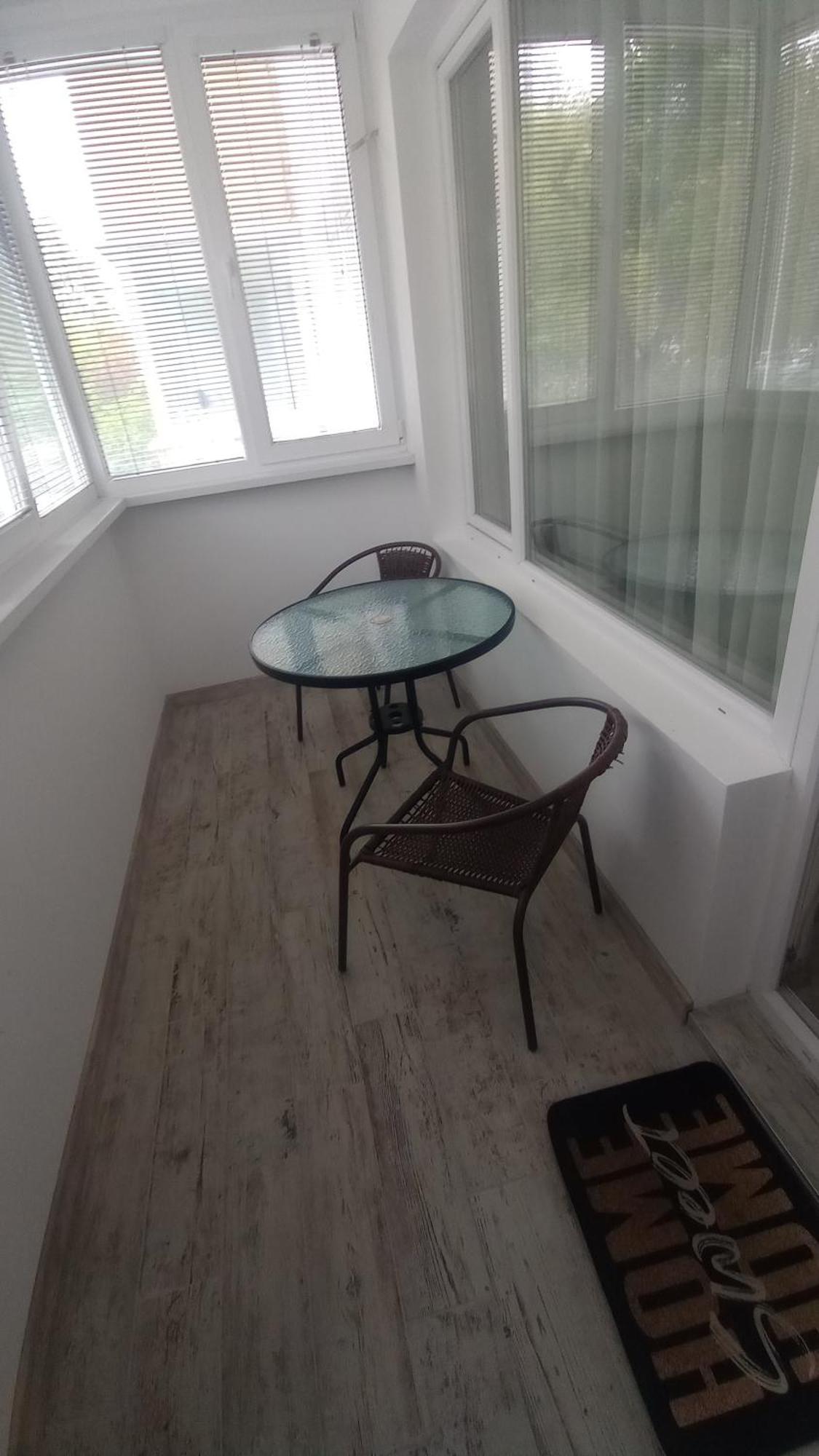 וארנה Cosy Apartment מראה חיצוני תמונה