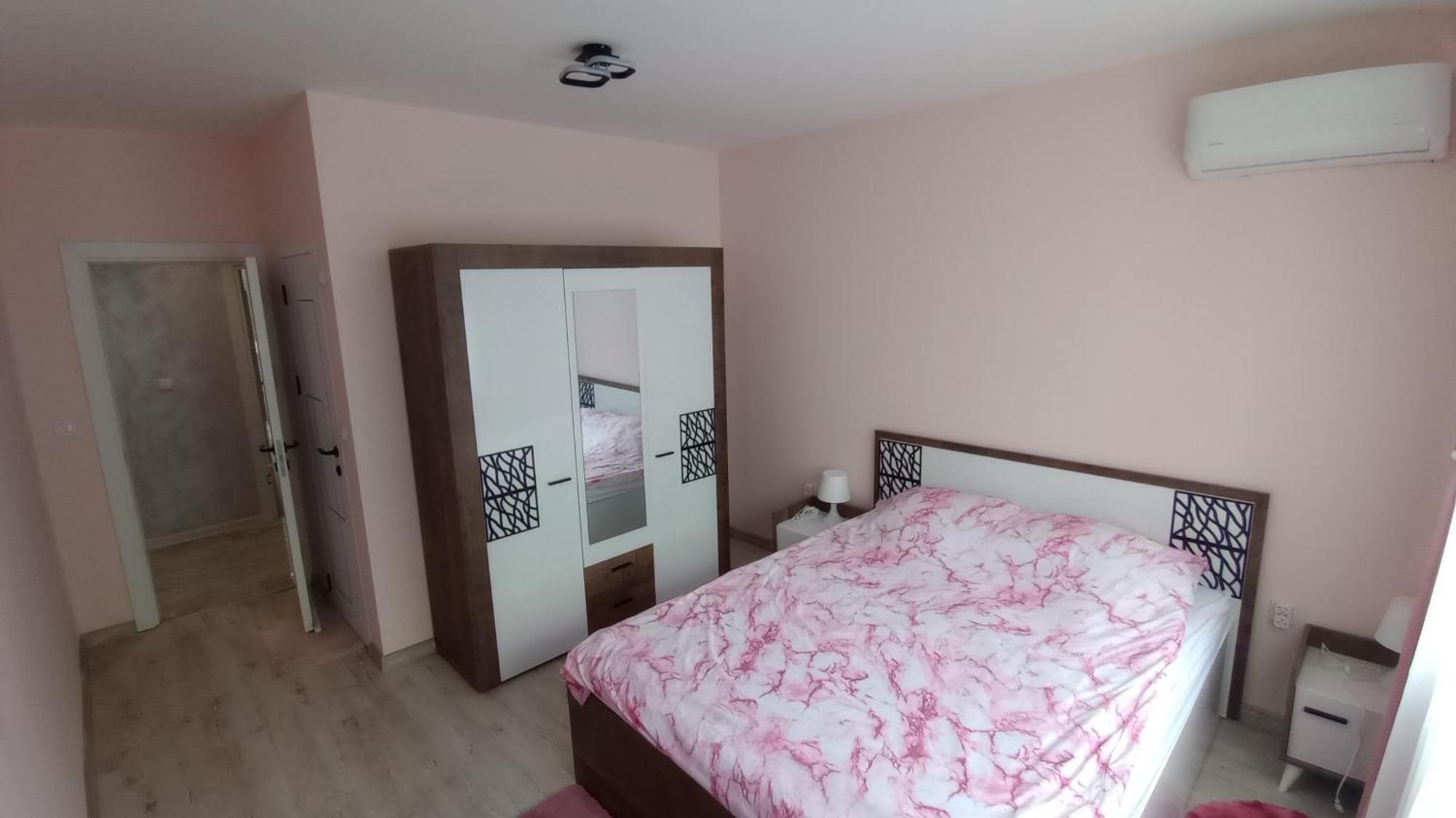 וארנה Cosy Apartment מראה חיצוני תמונה