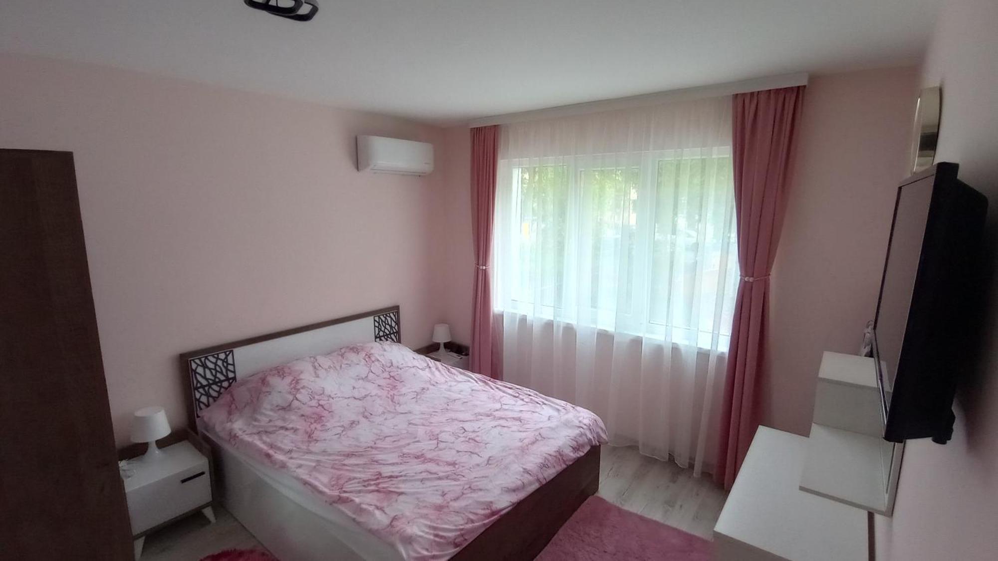 וארנה Cosy Apartment מראה חיצוני תמונה