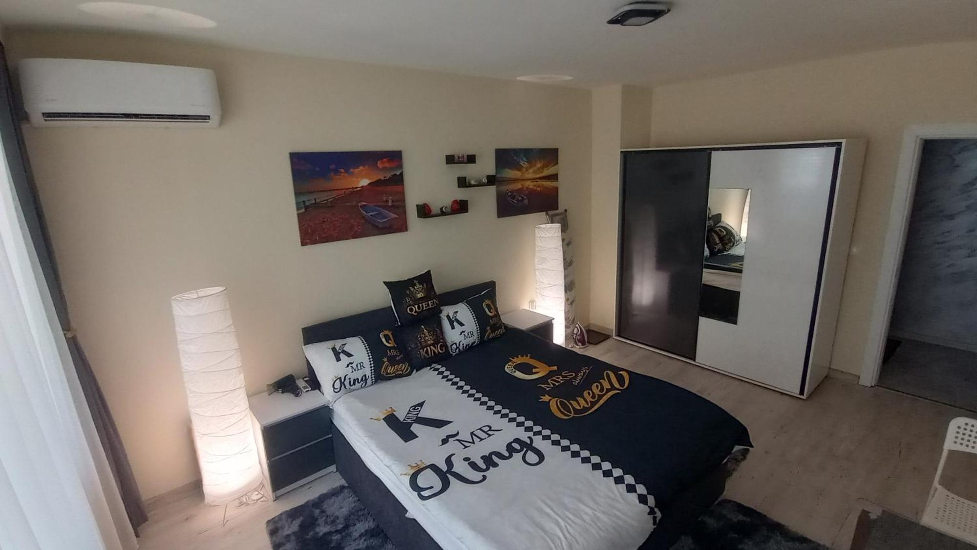 וארנה Cosy Apartment מראה חיצוני תמונה